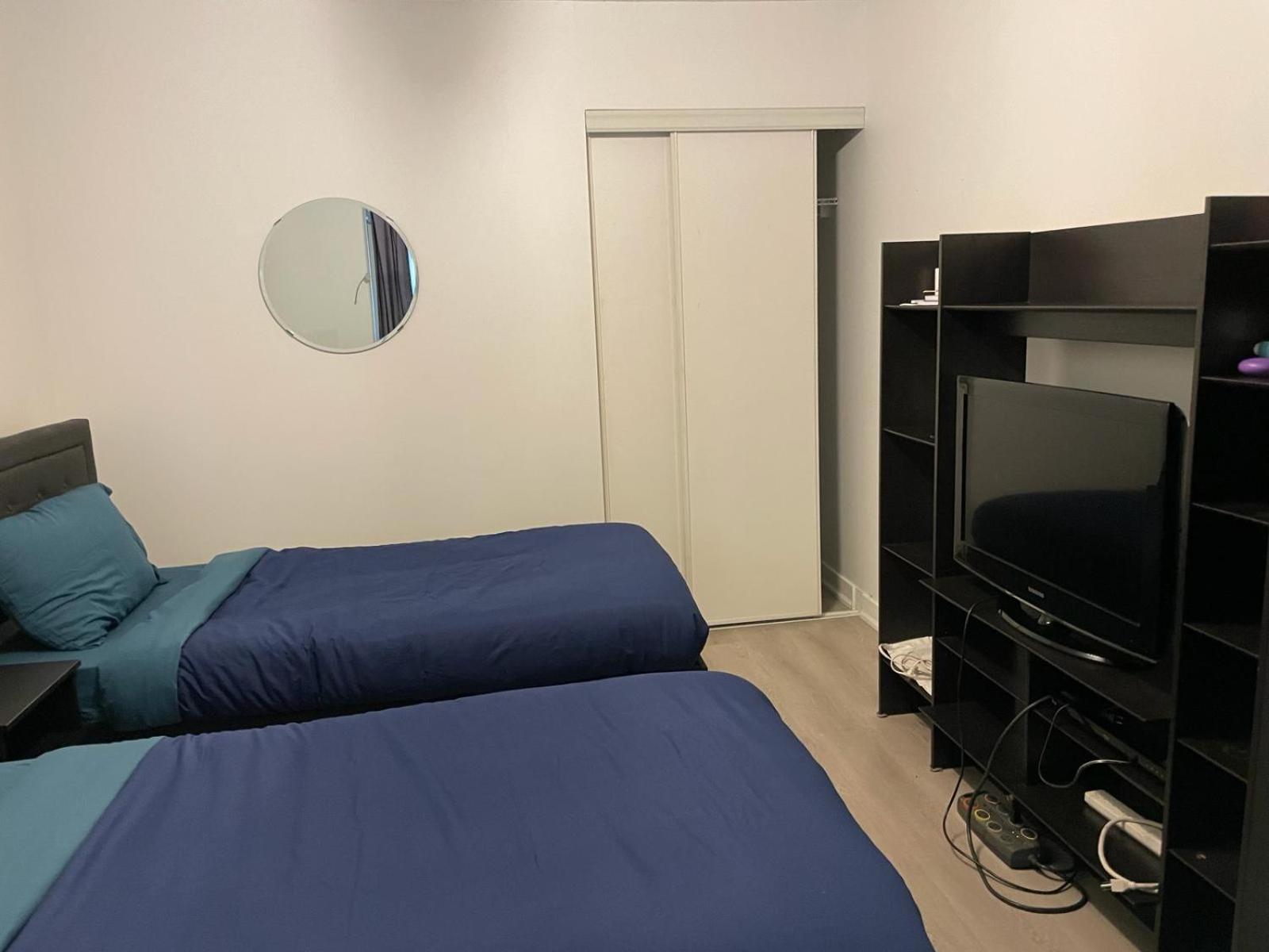 3Bdrm Lake View Condo In Toronto Exteriör bild